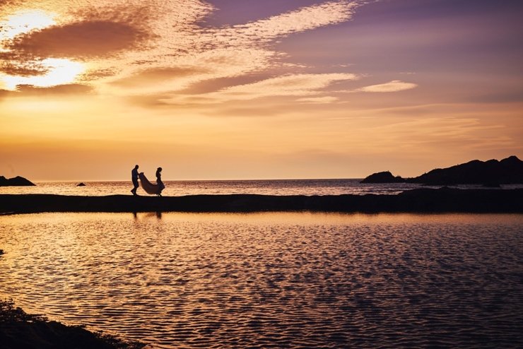 sea wall at sunset tunnels beaches wedding photography