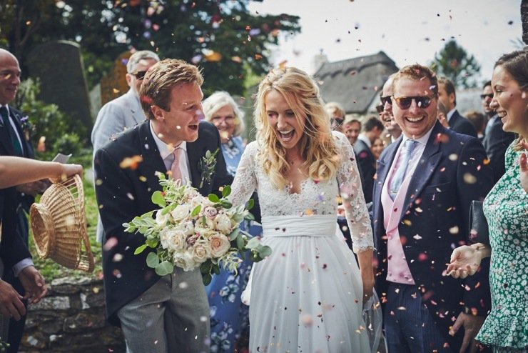 devon wedding photographer confetti throw photography